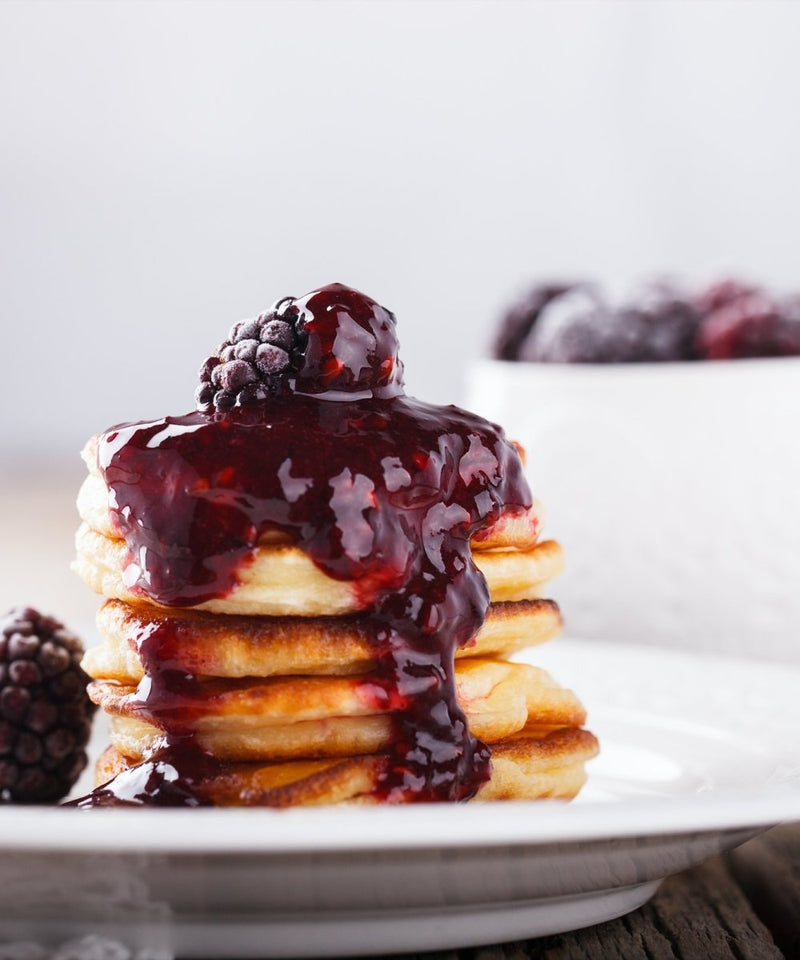 Immunity-boosting vegan pancakes with berry compote